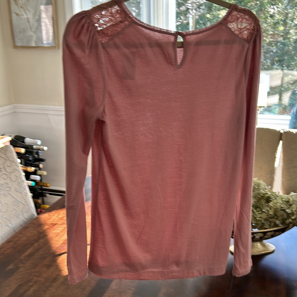 Tee - Picture 4 of 5